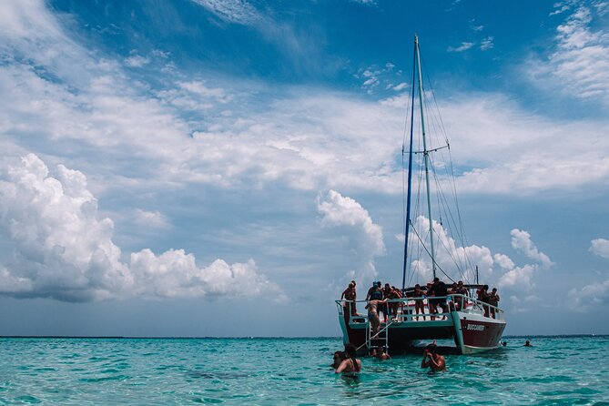 Acquarius Stingray City and Snorkel Tours - A 50-Foot Catamaran on Caribbean Time