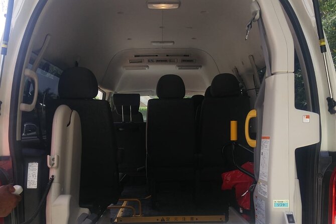 Airport Transfer to West Bay Accommodations (GCM)-Round Trip - What’s Included in the Transfer (and What Isn’t)