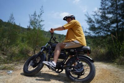 Coastal E-Bike Adventure: Full-Day Self-Guided Tour Grand Cayman