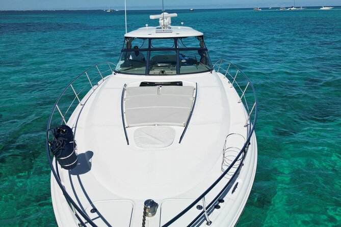 Half Day Private Tour with Jet Ski Experience in Cayman Island - Onboard setup: the SeaRay Sundancer and the comfort details that matter