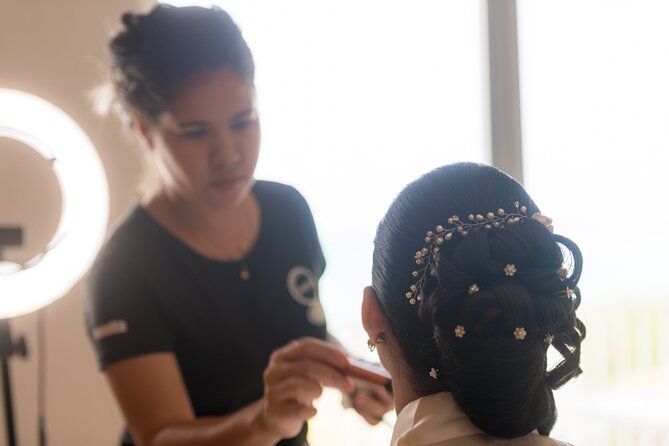 Private Beauty Session with a Local Artist in Grand Cayman - A One-Hour Beauty Session That Feels Like a Treat, Not a Chore