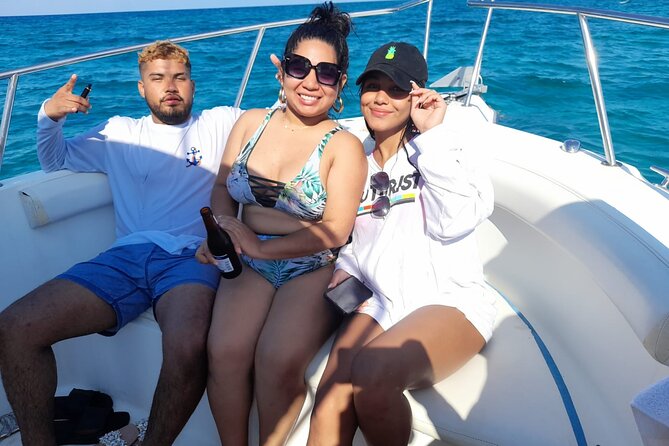 Private Boat Tour in Cayman Islands - Rum Point lunch and a 1-hour break from the saltwater