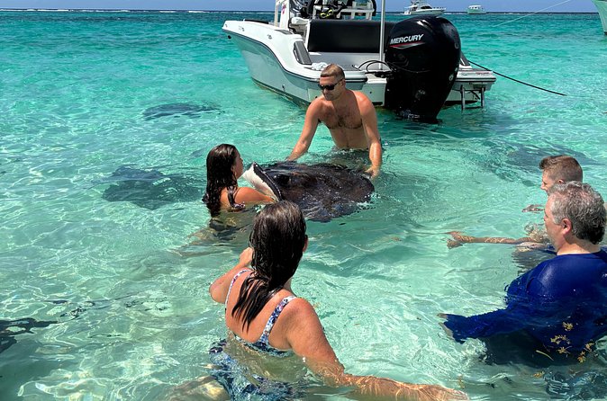Private Charter for Stingray city - Meeting at 47 Forum Ln, Cayman Islands, and Getting Back Easy