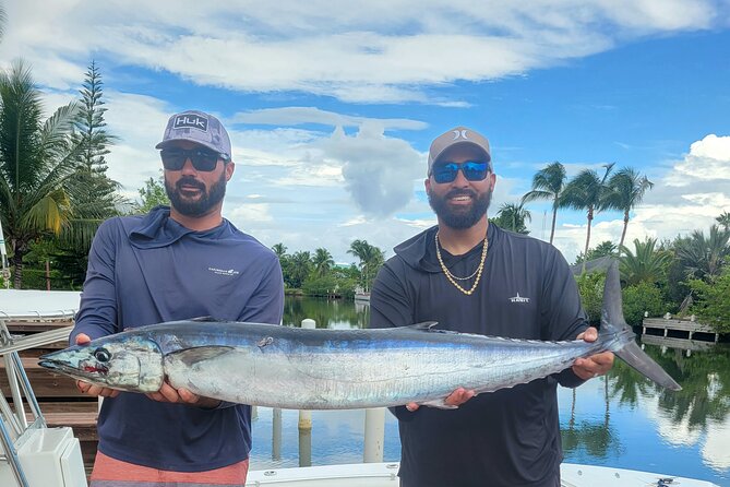 Private Deep Sea Fishing Experience in Grand Cayman - Live Bait Fishing in Cayman Waters: Techniques That Match the Day