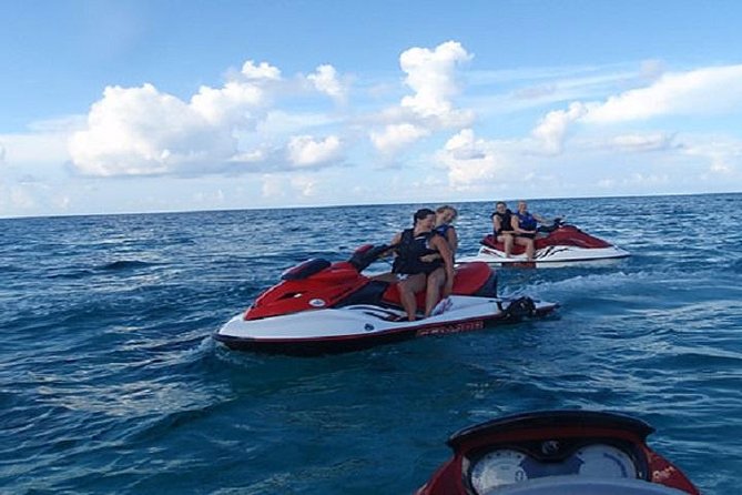 Seven Mile Beach Getaway - Snorkeling and the free mask and fins: what you’ll be ready for
