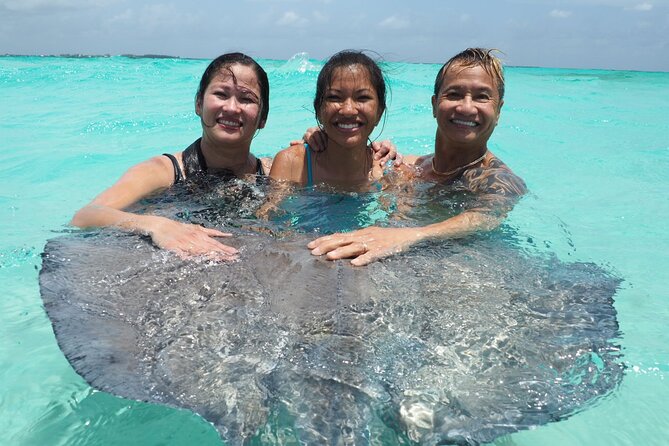 Stingray City and Coral Gardens - Things to watch: weather, group size limits, and how to avoid common frustrations