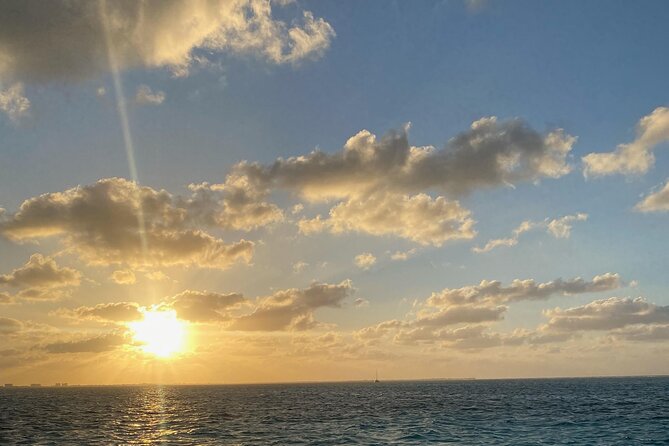 Stingray City Catamaran Sunset Tour - Key Things That Make This Stingray City Sunset Tour Worth It